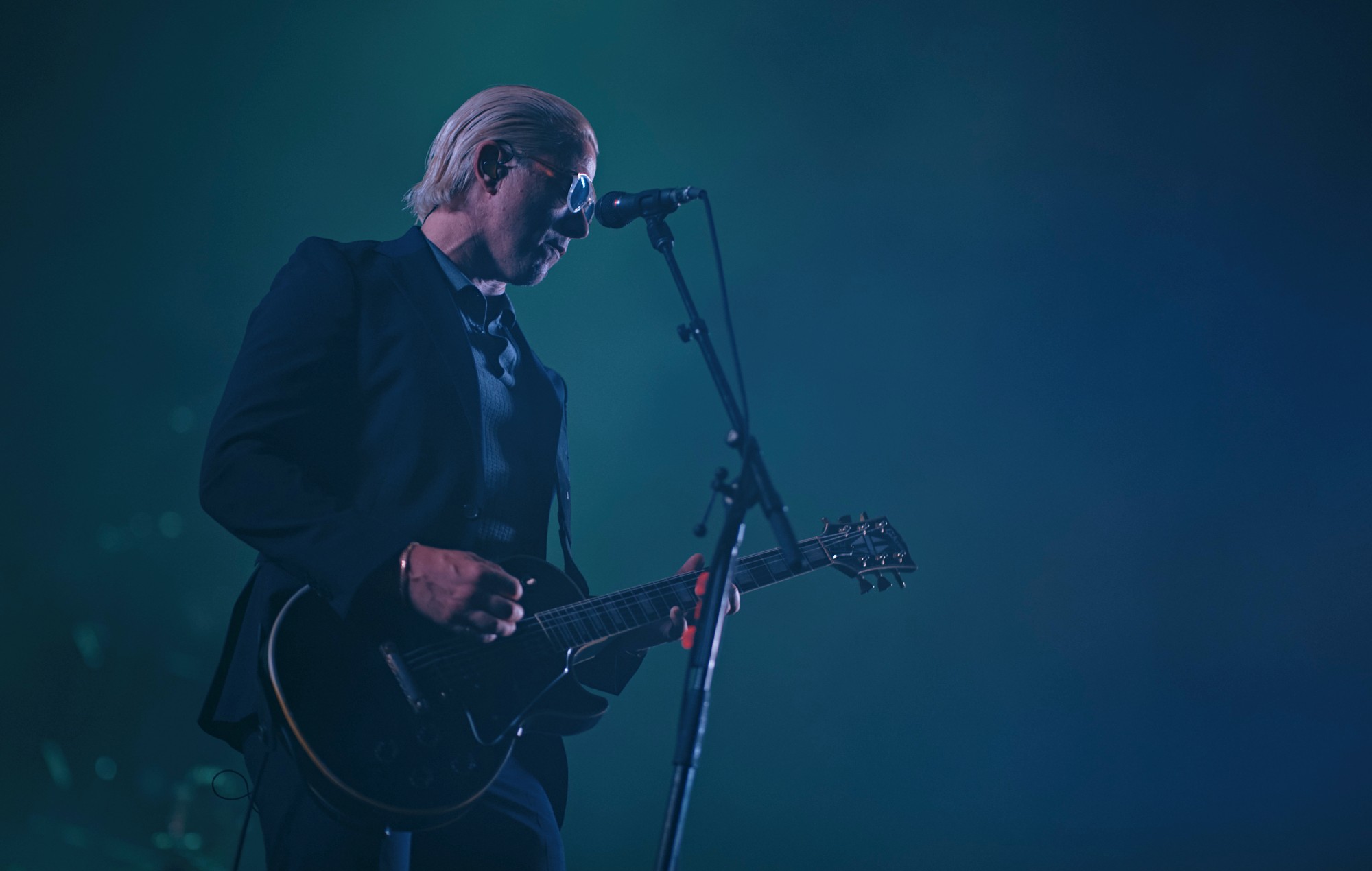 Interpol, 마드리드에서 'Iron City' 명의로 깜짝 공연… Mad Cool 2026선 The Walkmen 드러머가 대타로 나서다