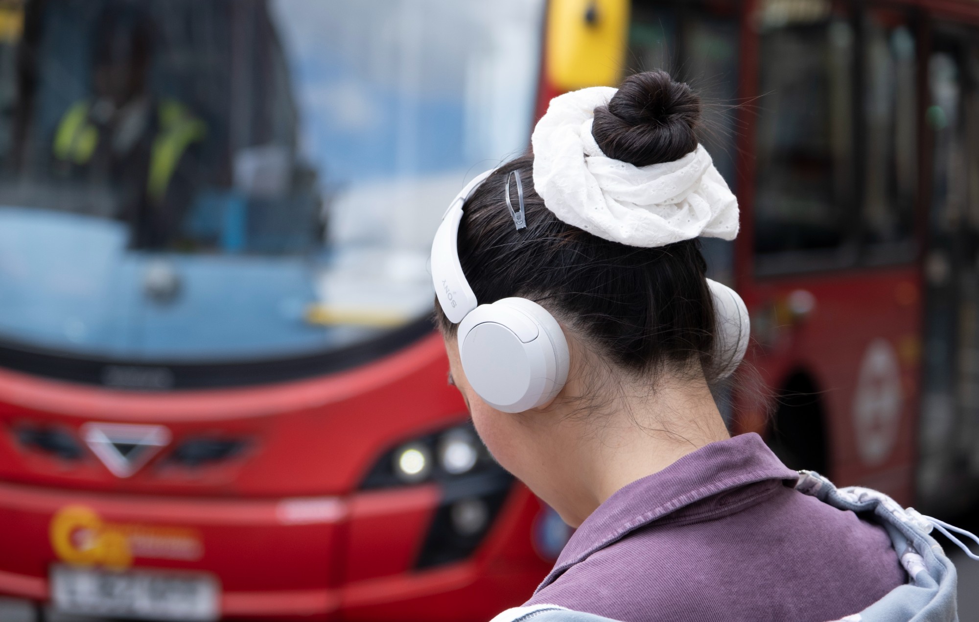 UK Survey: 41% of Adults Haven't Listened to a Full Album in a Year