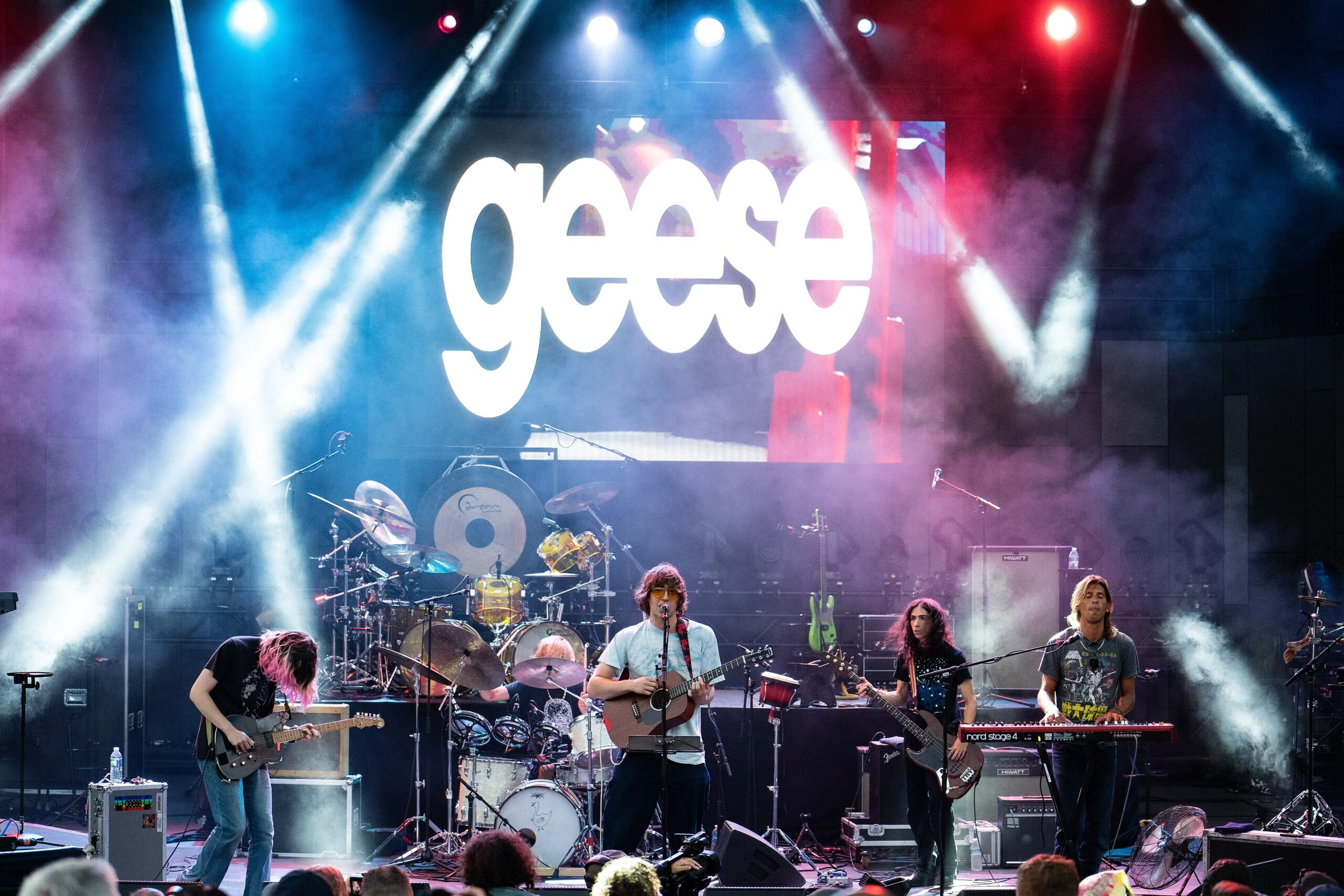 Geese、ギター紛失も完走 Lollapalooza 2026で全12曲披露