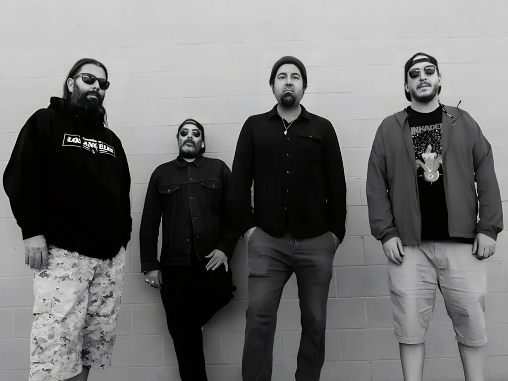 Chino Moreno, 400피트 지하 화산 속에서 세 곡을 부르다