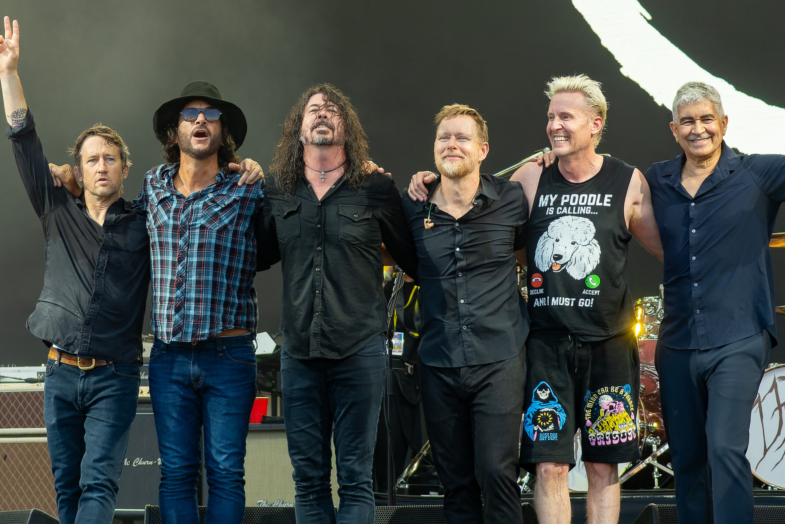 Foo Fightersが電撃発表、AC/DCの前座に9月8日セントルイス公演で登場