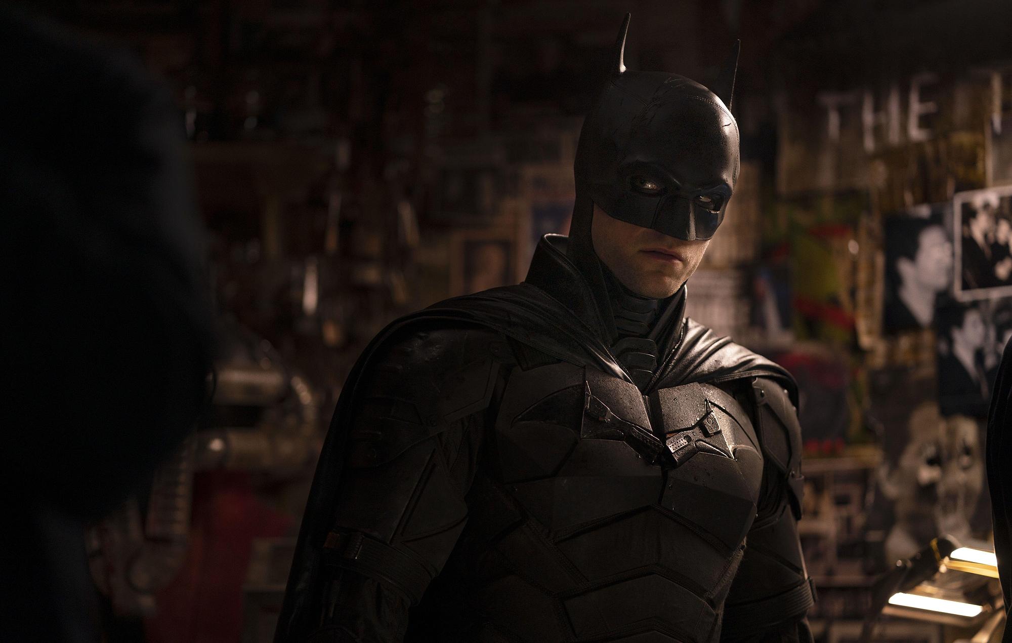 Batman Fans Are Smuggling Irn-Bru Onto The Batman Part II's Glasgow Set