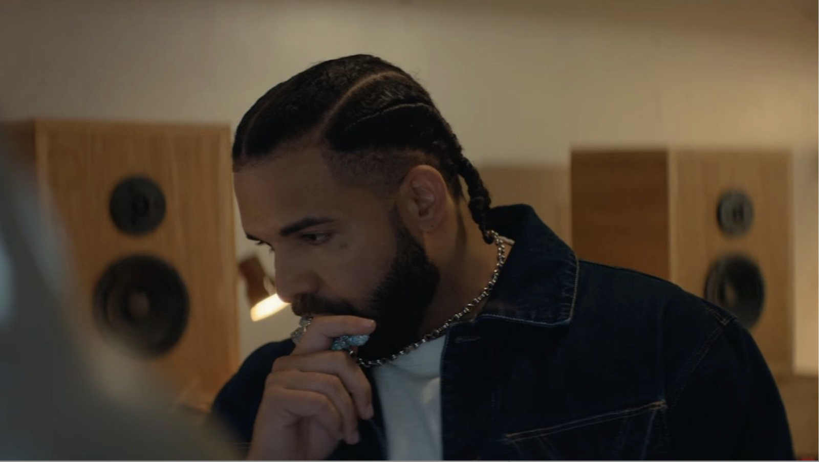 Drake、9月15日にYouTubeで何かを予告　「Fear of Missing Out」の正体は謎のまま