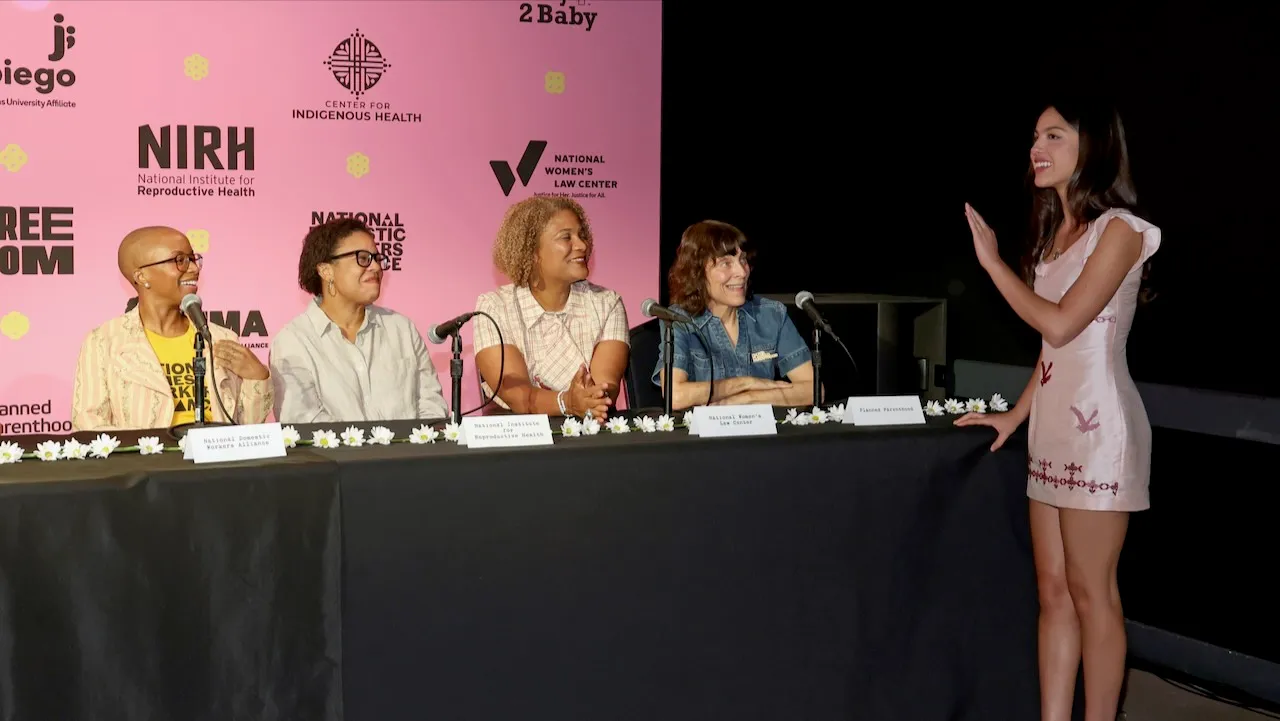 올리비아 로드리고, 파산 위기 팔레스타인 브랜드에 원피스 주문으로 도움 줘