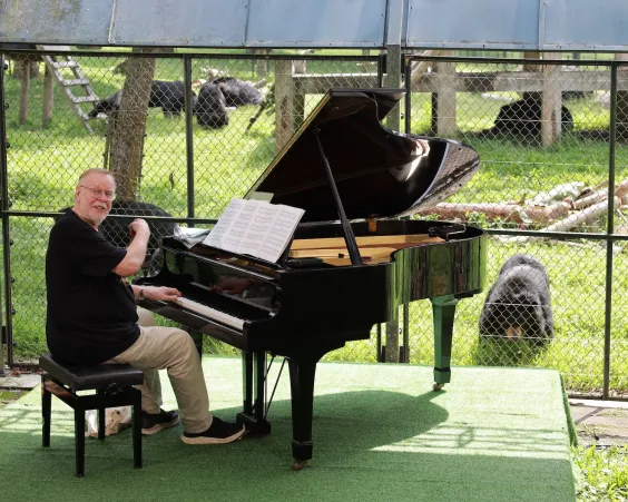 Rick Wakeman Plays a Private Show for 150 Rescued Moon Bears in Vietnam